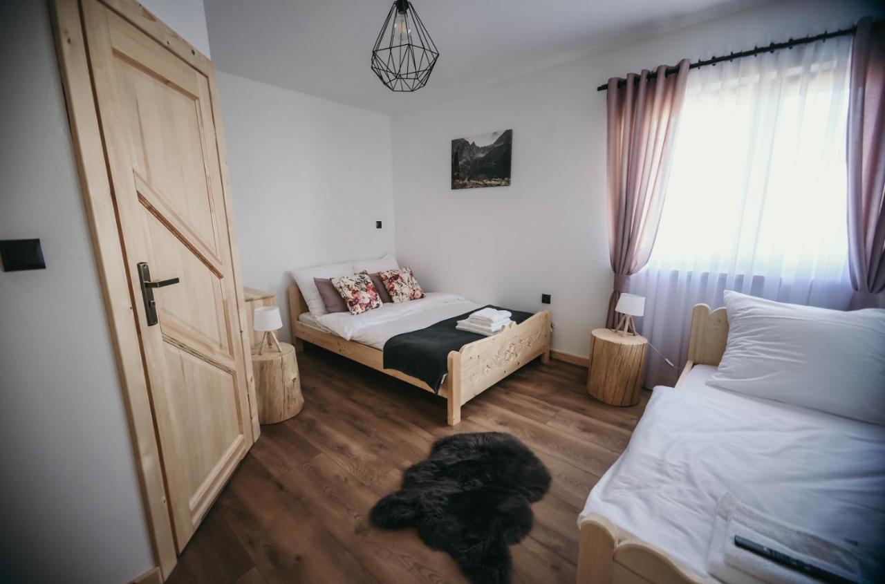 Tarasowka U Zajaca Bed & Breakfast Czerwienne ภายนอก รูปภาพ