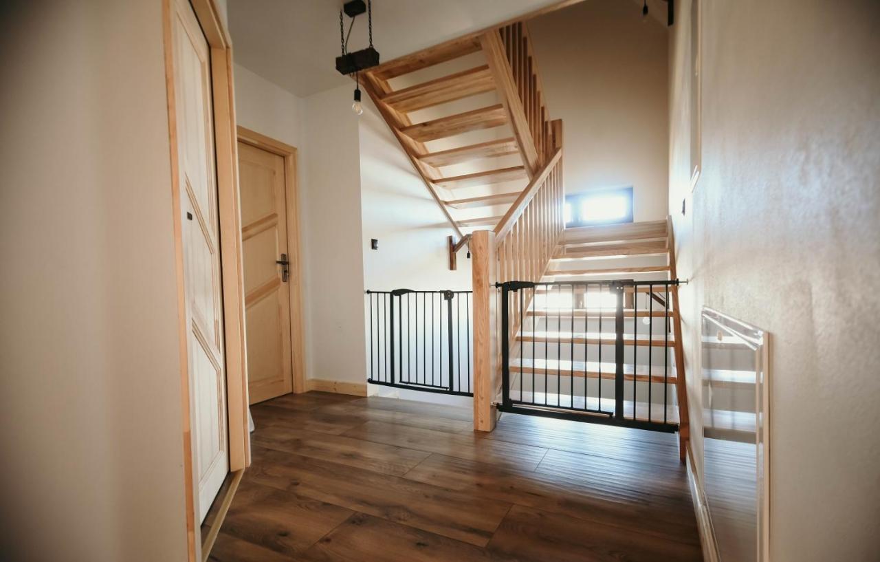 Tarasowka U Zajaca Bed & Breakfast Czerwienne ภายนอก รูปภาพ