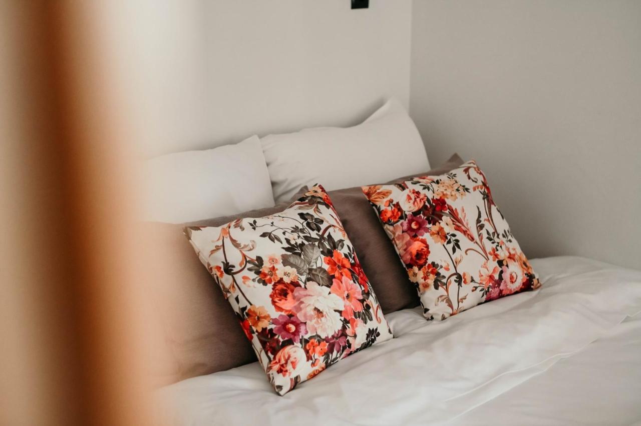 Tarasowka U Zajaca Bed & Breakfast Czerwienne ภายนอก รูปภาพ