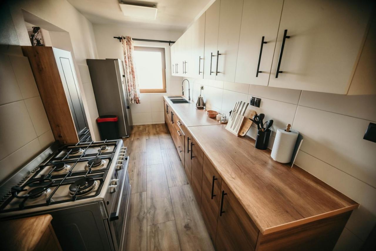 Tarasowka U Zajaca Bed & Breakfast Czerwienne ภายนอก รูปภาพ