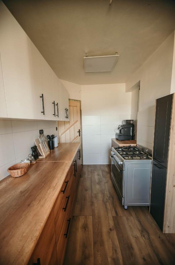 Tarasowka U Zajaca Bed & Breakfast Czerwienne ภายนอก รูปภาพ