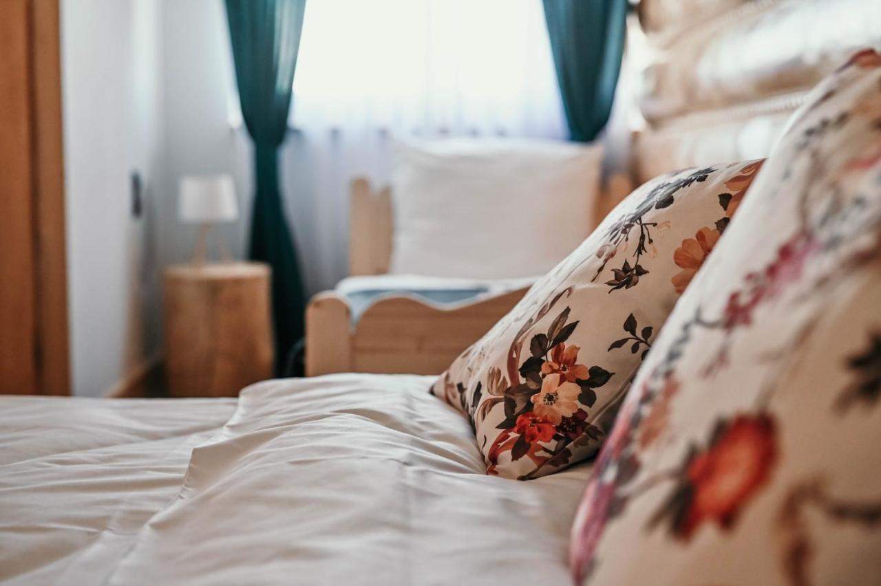 Tarasowka U Zajaca Bed & Breakfast Czerwienne ภายนอก รูปภาพ