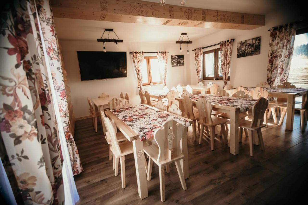 Tarasowka U Zajaca Bed & Breakfast Czerwienne ภายนอก รูปภาพ