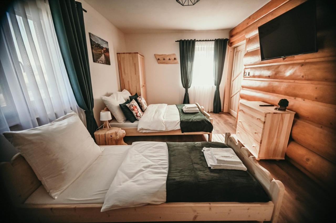 Tarasowka U Zajaca Bed & Breakfast Czerwienne ภายนอก รูปภาพ